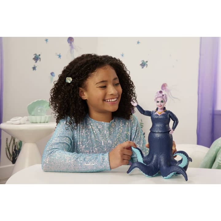 Disney the Little Mermaid, Ursula Fashion Doll And Accessory