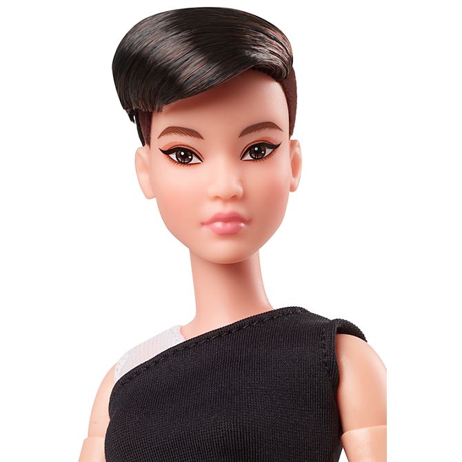 Barbie Looks™ Doll (Petite, Brunette Pixie Cut)