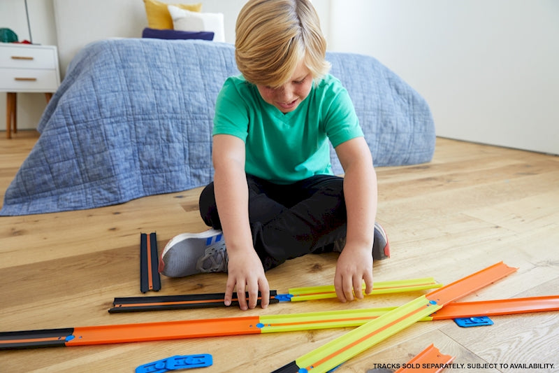 HOT WHEELS® TRACK BUILDER UNLIMITED STRAIGHT TRACK ASST.